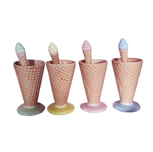 Vintage ceramic icecream dishes and spoons - Picture 1 of 5